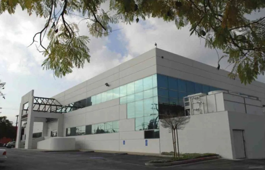 3015 Winona Avenue Los Ángeles Powered Shell Data Center Digital Core REIT