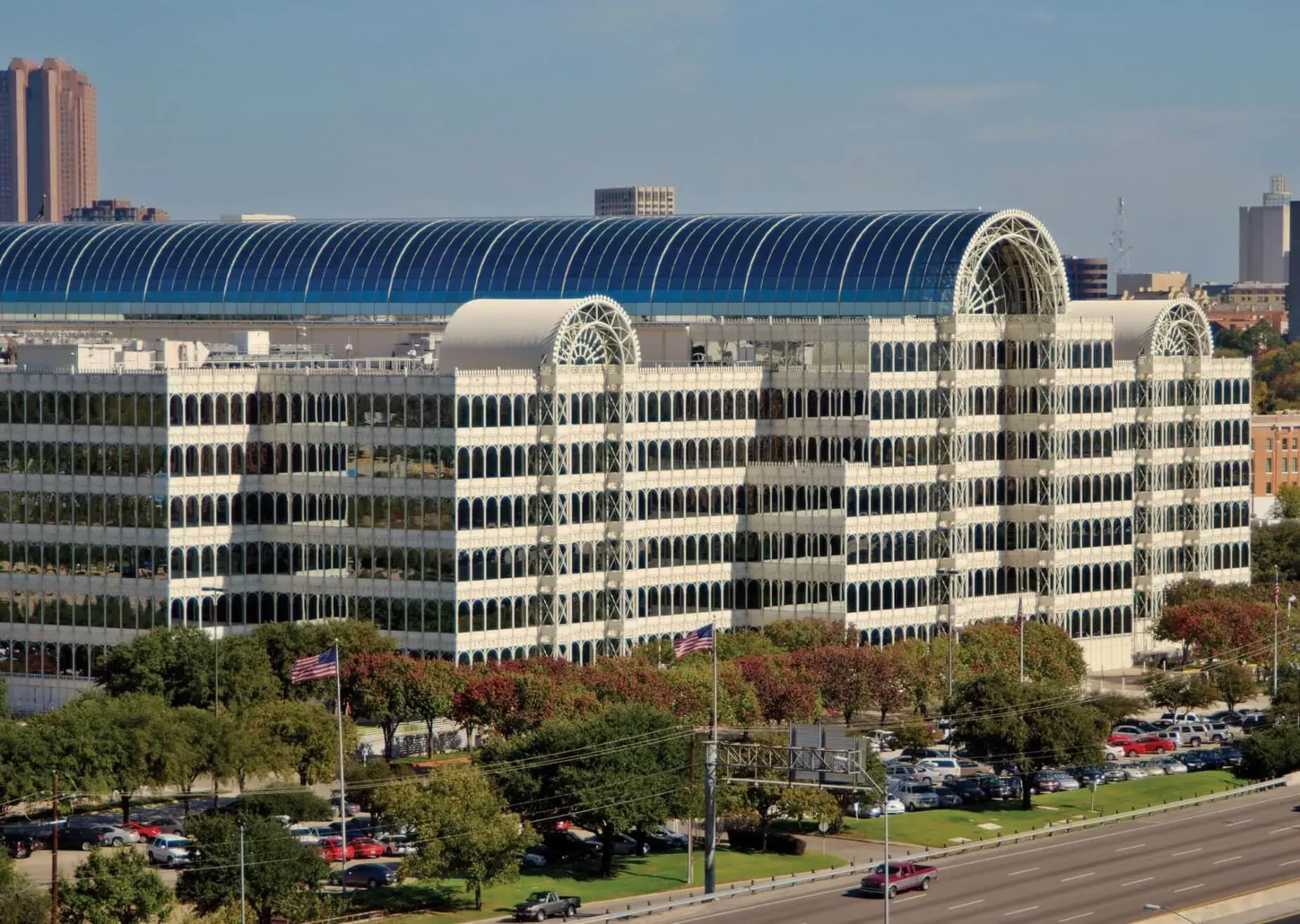 Equinix Dallas Data Center Infomart Colocation Building