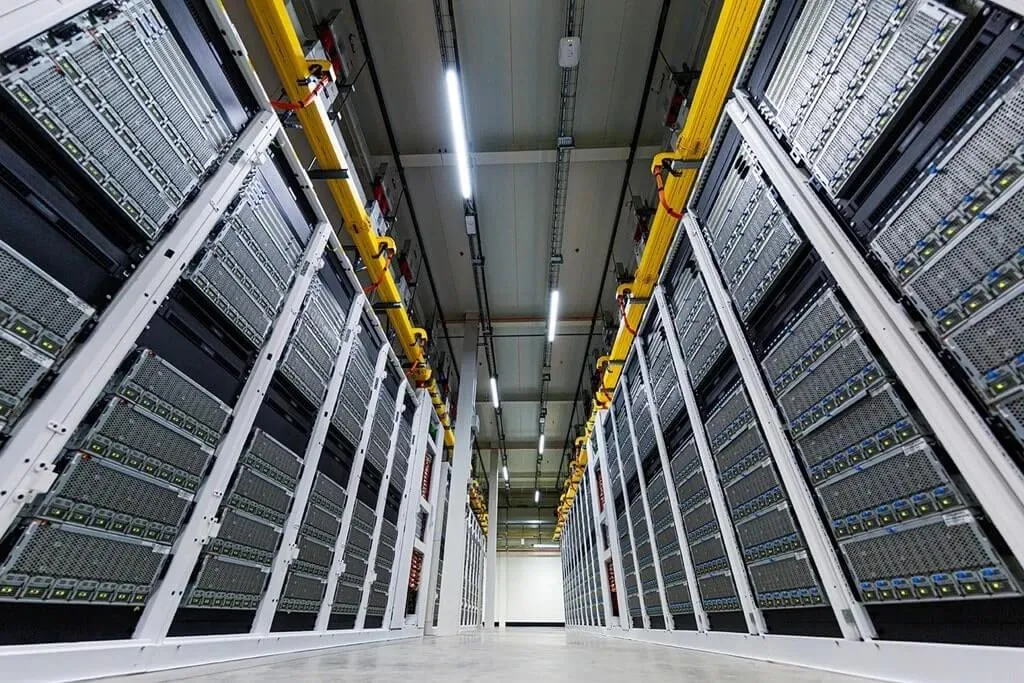 Región de nube de Microsoft Azure y zona de disponibilidad Vista interior del edificio