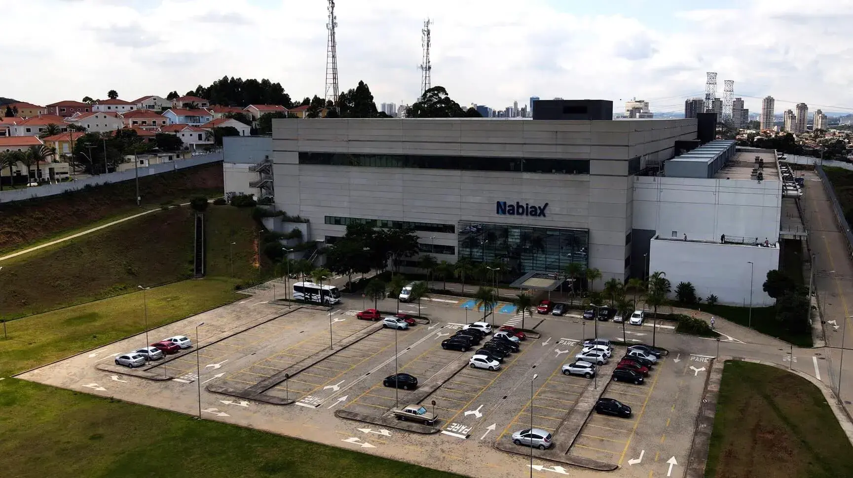 Telefónica Sells Data Centers to Asterion-Backed Nabiax