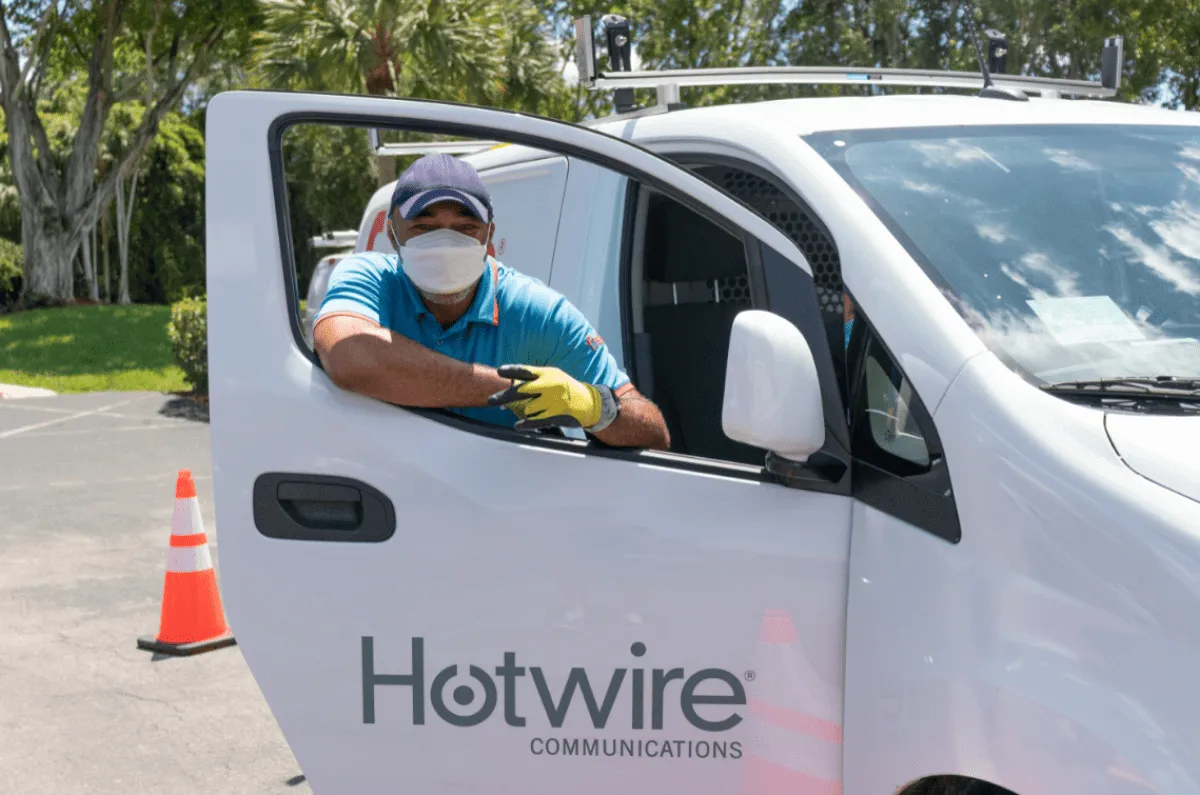 Blackstone invierte en el proveedor de fibra Hotwire Communications