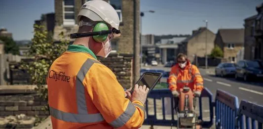 CityFibre cierra Mubadala de £825 millones y una recaudación de capital de Interogo para UK Fiber