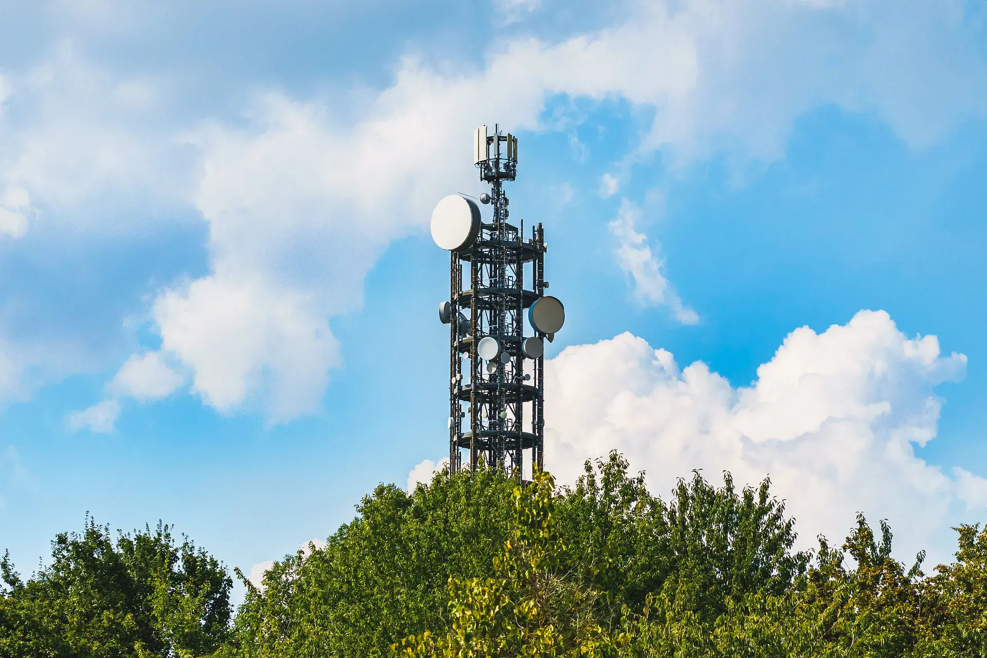 American Tower: 5G Rapidly Becoming the Dominant Standard